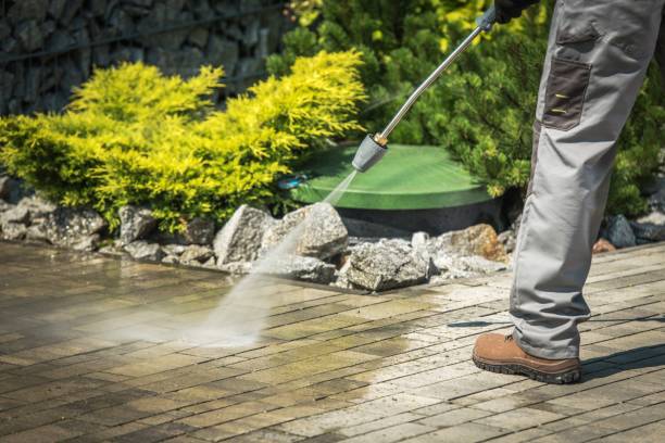 Best Pool Deck Cleaning in Indnola, IA