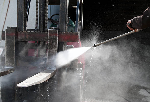 Best Parking Lot Cleaning in Indnola, IA